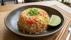 Thailändischer gebratener Reis mit Hähnchen: Der echte Geschmack aus Thailand – zwei Details machen den Unterschied