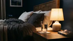 Sollte man vor dem Schlafengehen Wasser trinken? Die Antwort könnte Sie überraschen